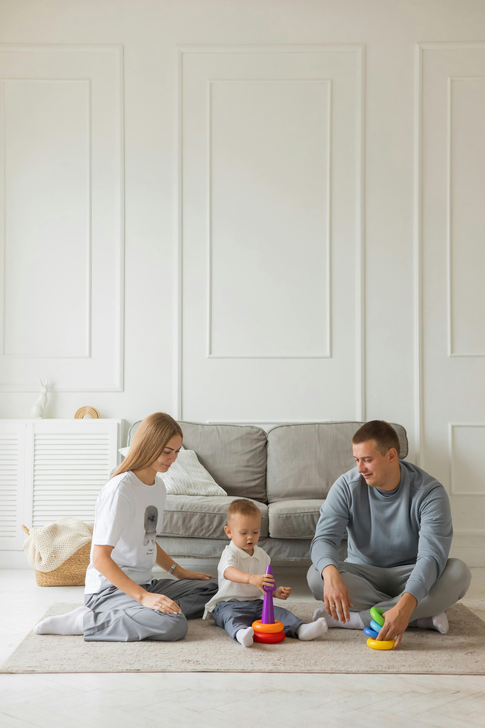 Advisor adjusting tie