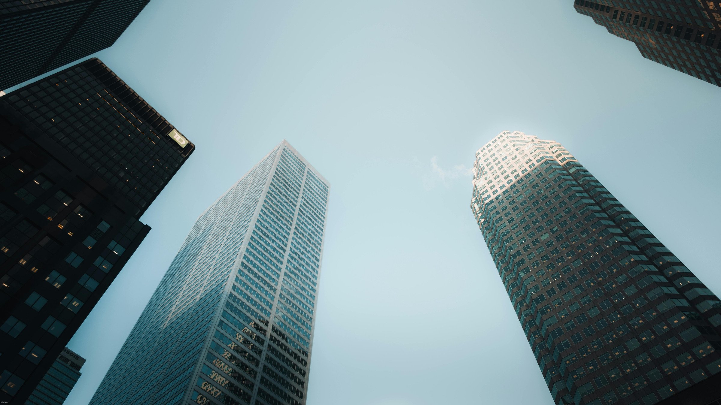 Connect with our Luxury Real Estate Agents