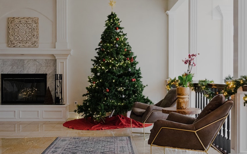 How to Decorate Your Home to List During the Holiday Season