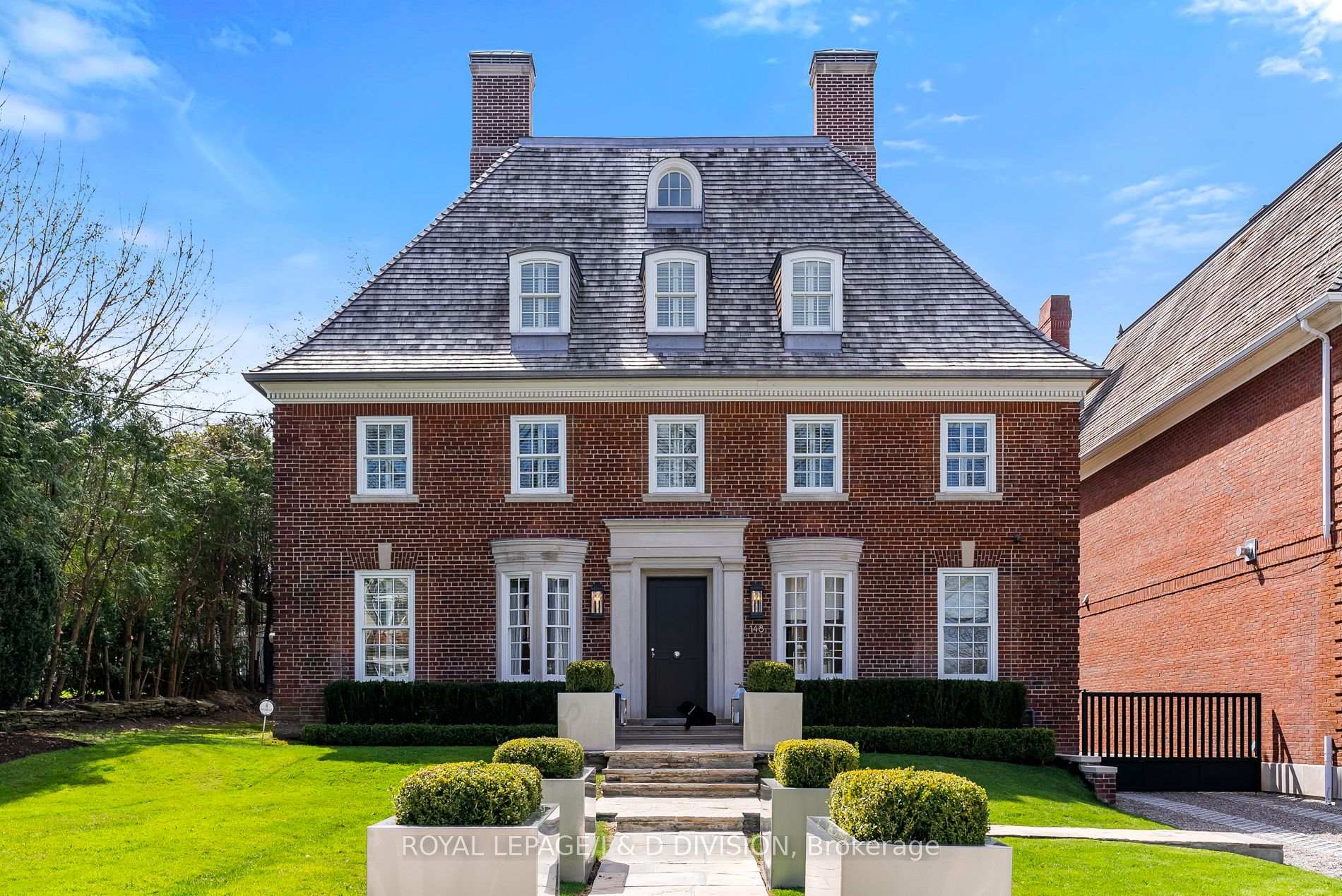 148 Forest Hill Road, Toronto, ON, M5P 2M9