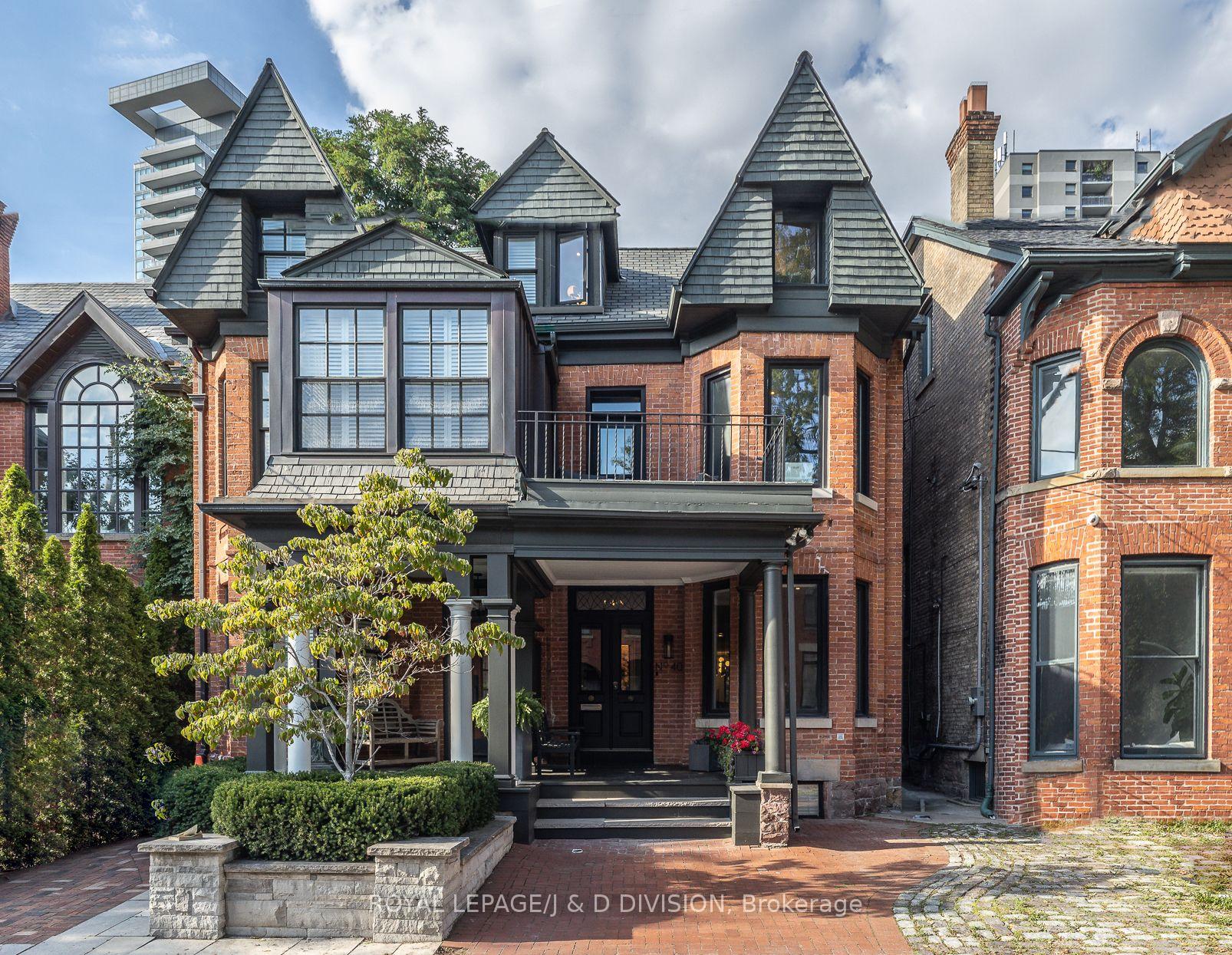 40 Bernard Avenue, Toronto, ON, M5R 1R2