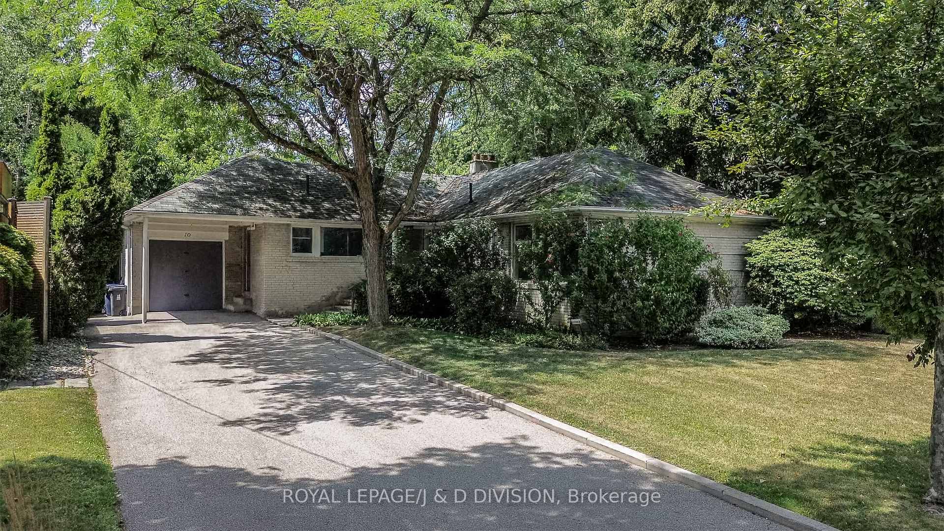 10 Campbell Crescent, Toronto, ON, M2P 1P2