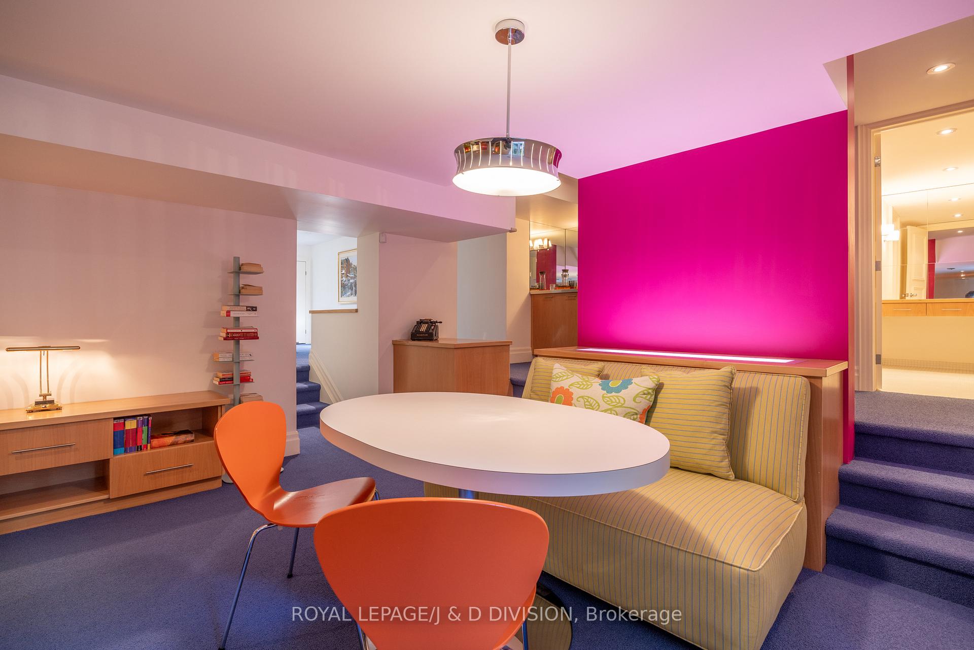 WALK OUT TO SIDE GARDEN