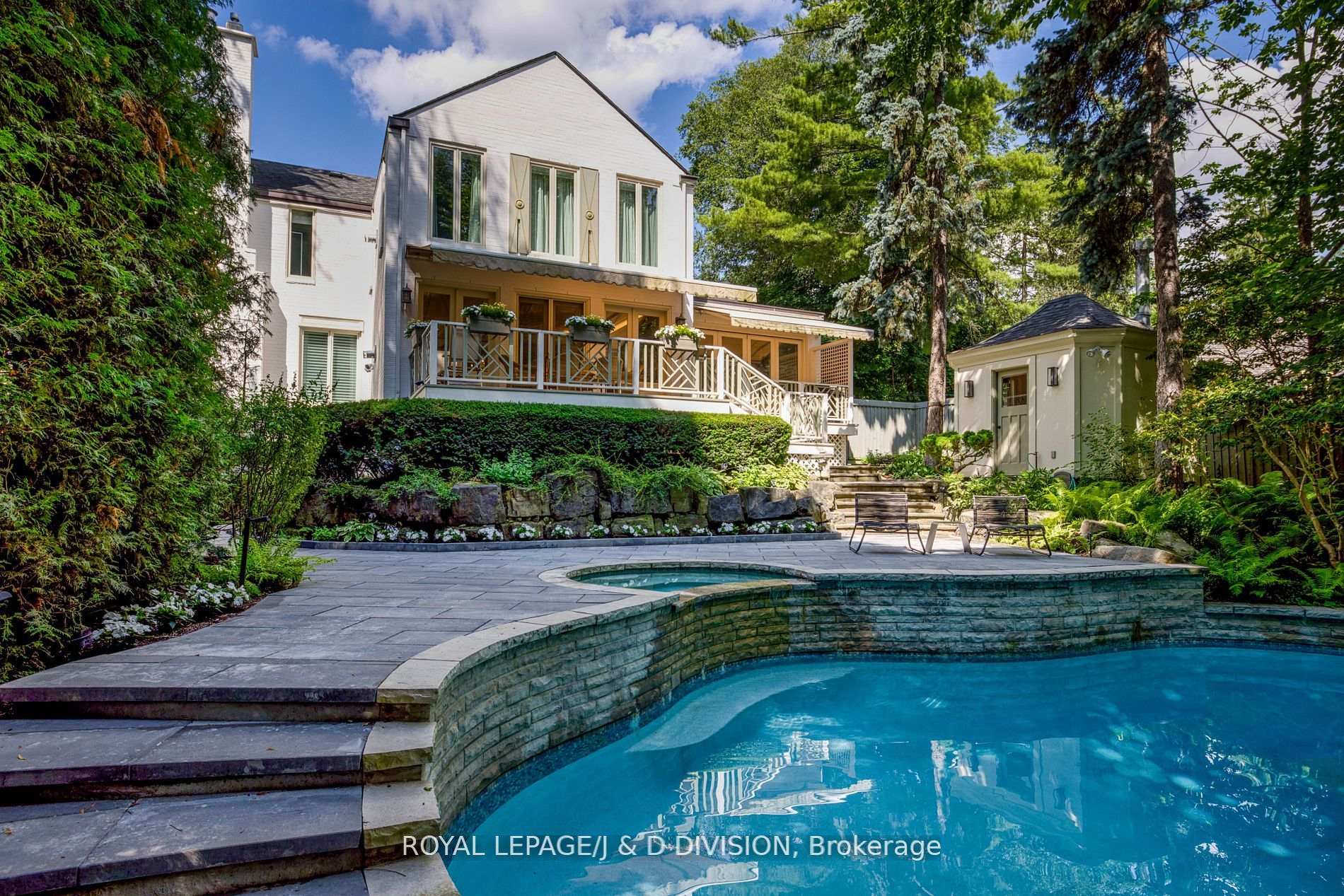 RARE TO FIND +1/2 ACRE JUST 2 BLOCKS TO YONGE ST