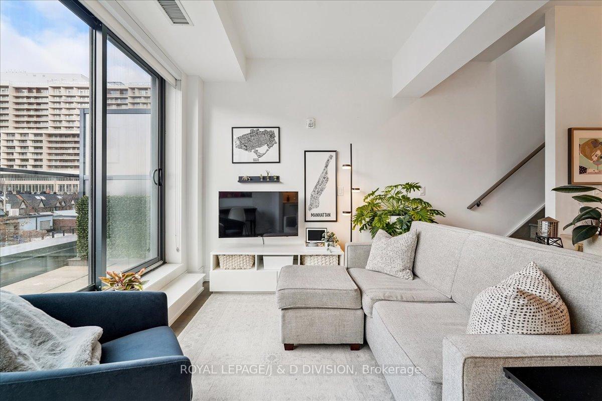 Upgraded light fixtures