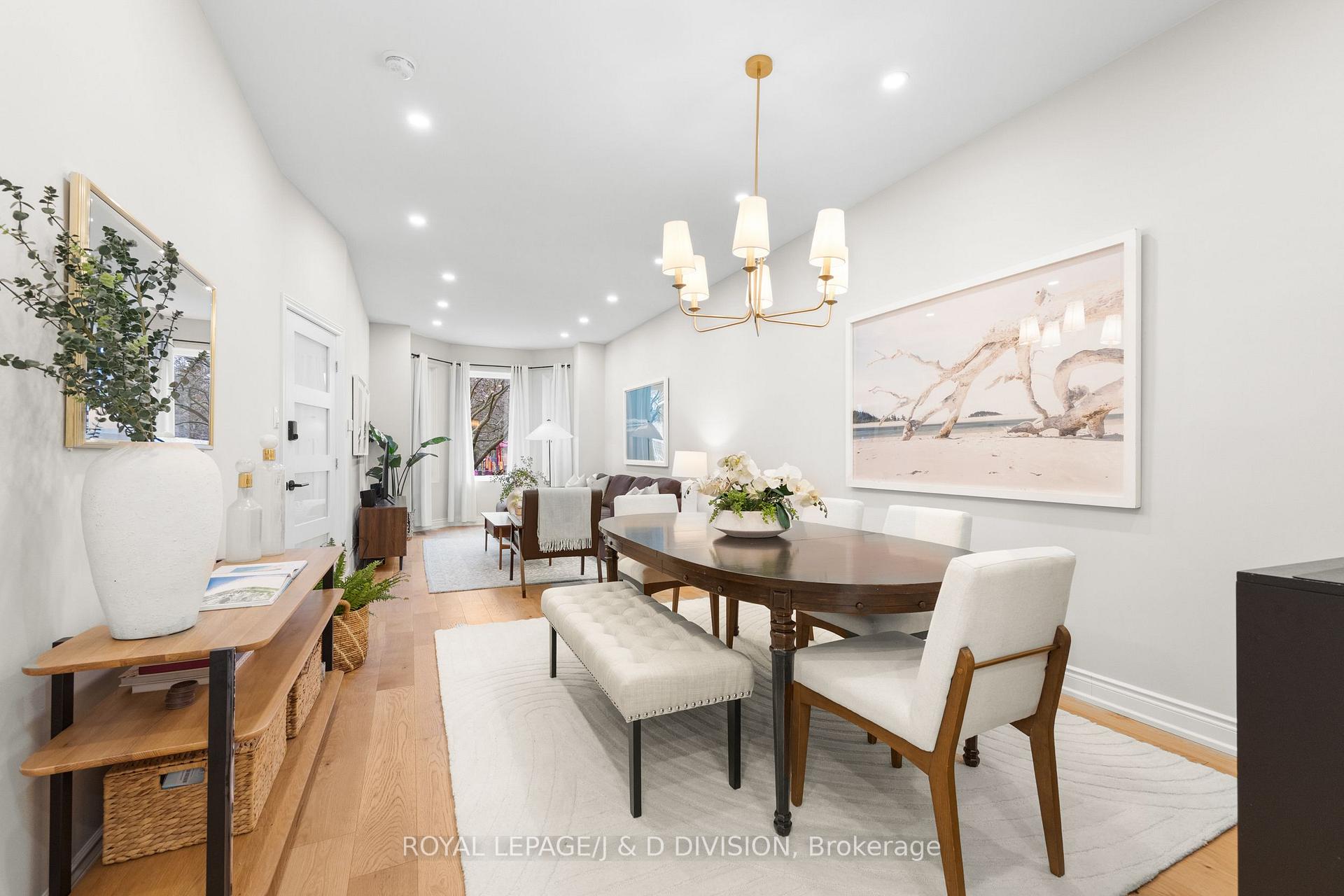 28 Argyle Street, Toronto, ON, M6J 1N4