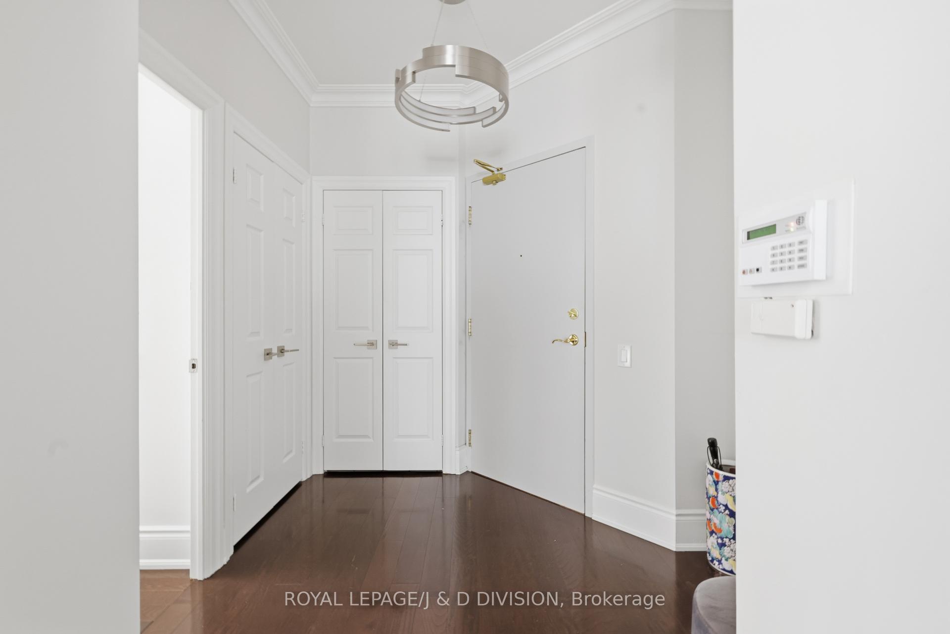 Unit Entrance / Foyer