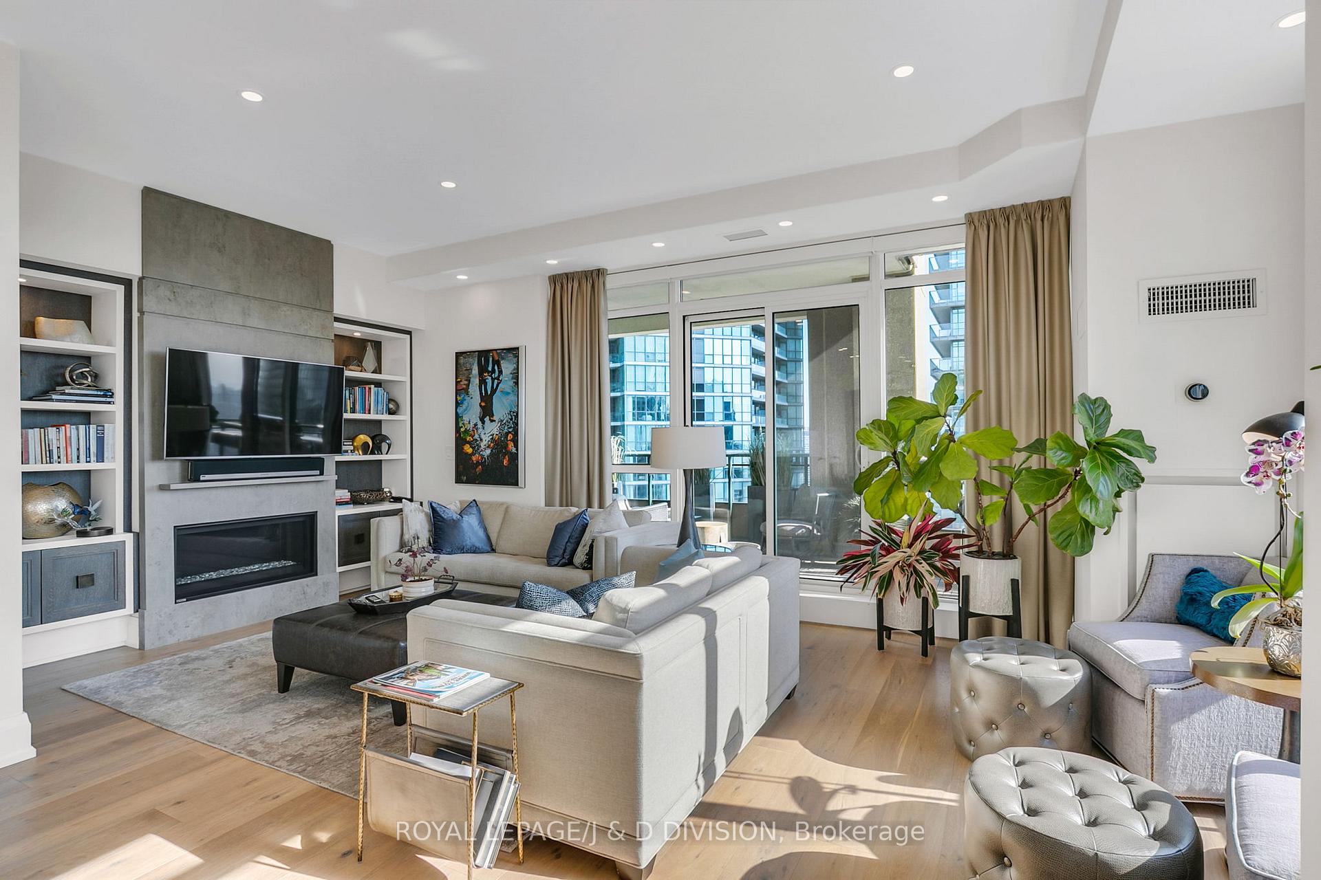 Walk-out to the huge south-facing terrace