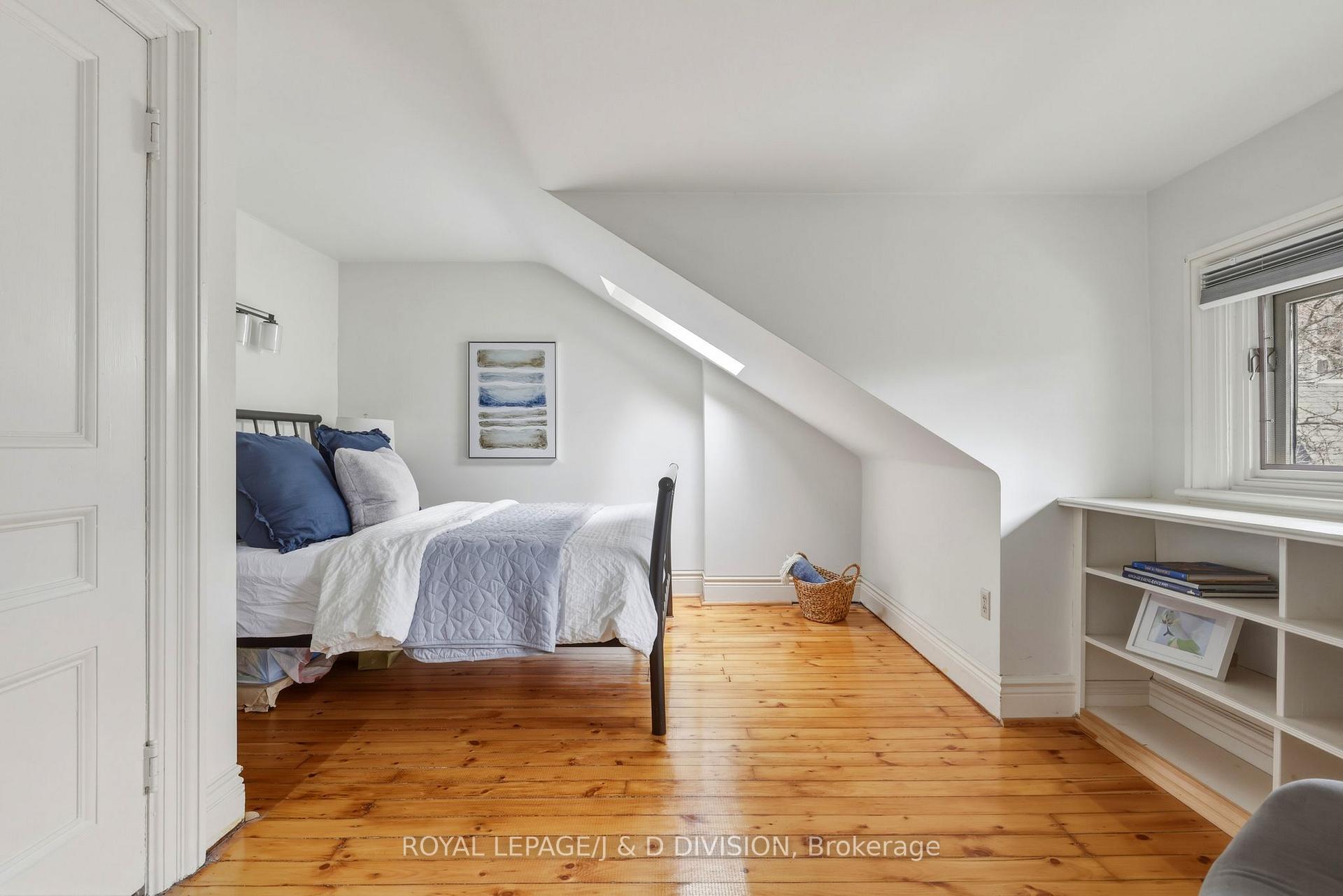 Primary Bedroom w skylight