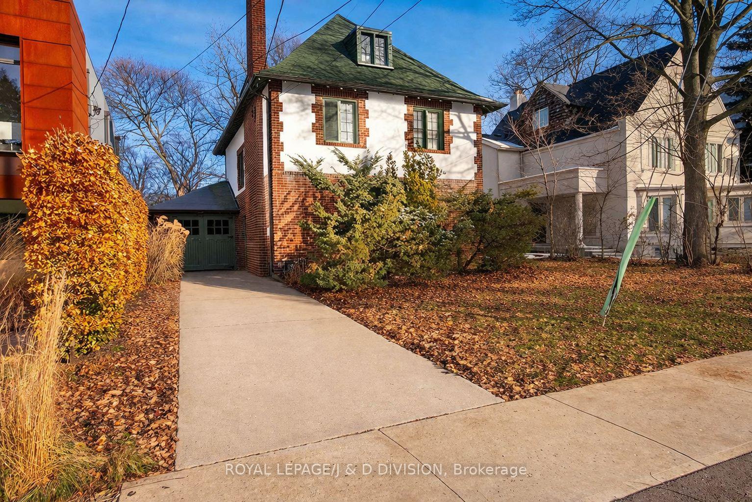 64 Heathdale Road, Toronto, ON, M6C 1M8