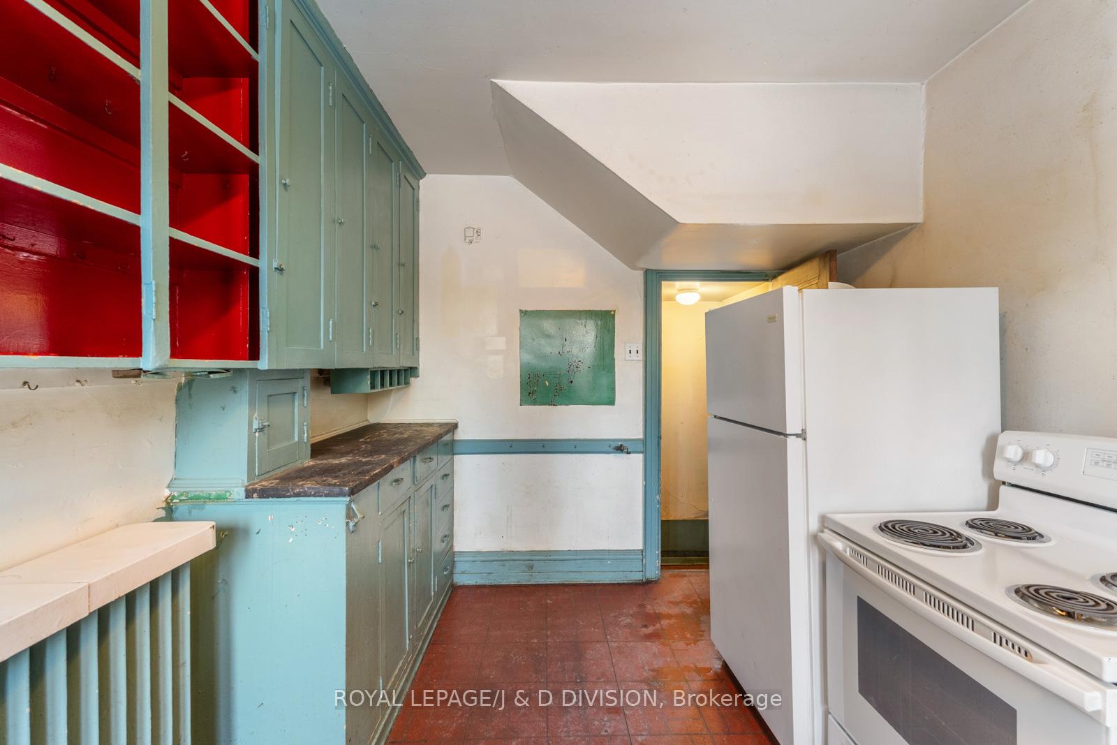 Access to lower level from kitchen