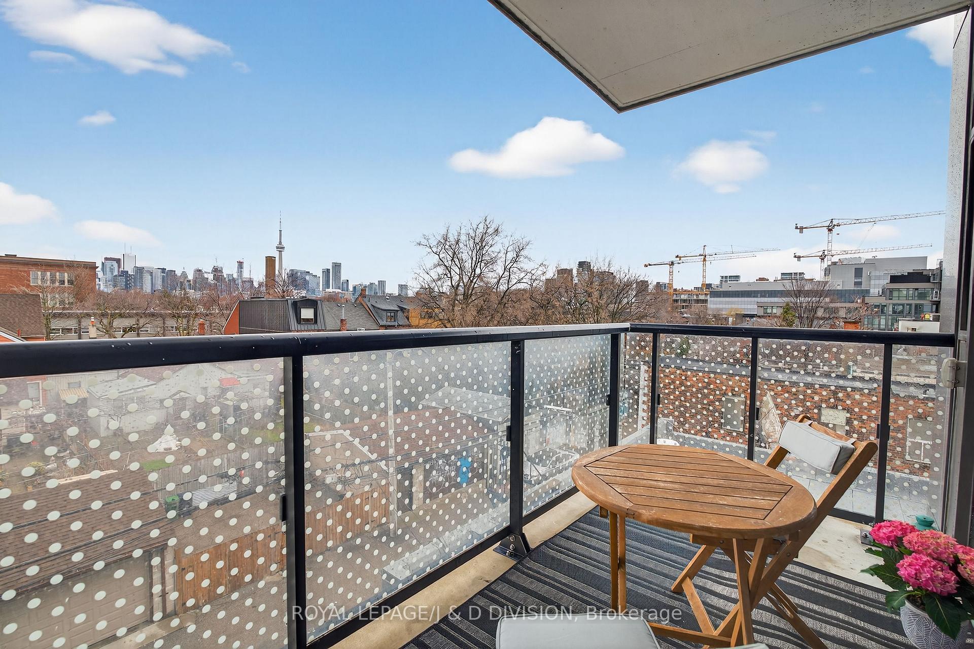 No Neighbour to the south