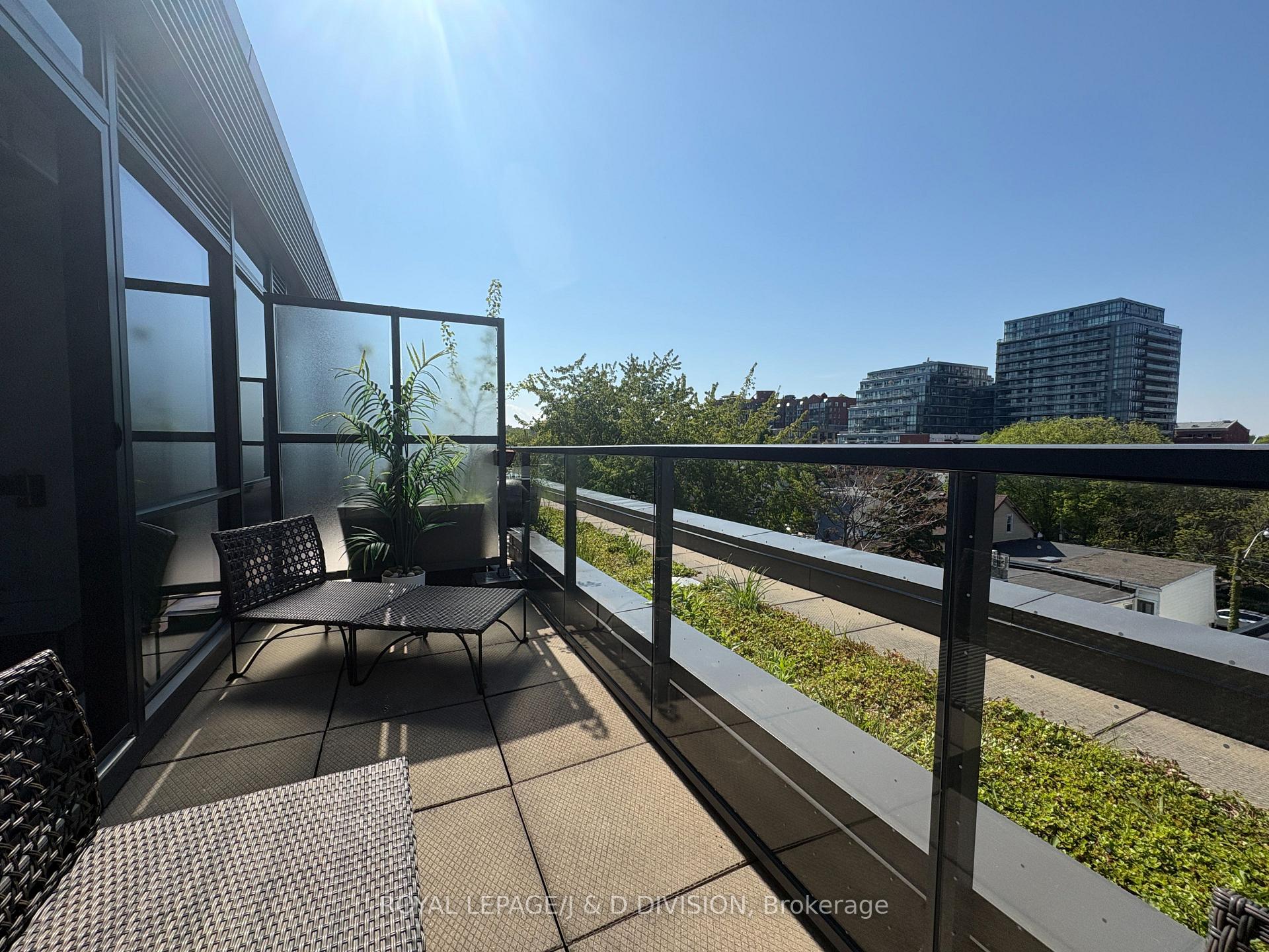 Main level terrace