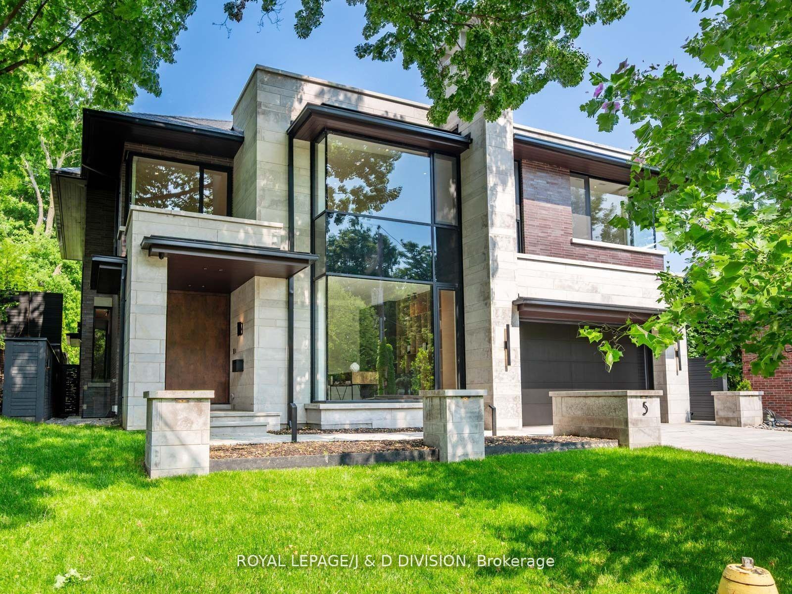 5 Fidelia Avenue, Toronto, ON, M4N 3E7