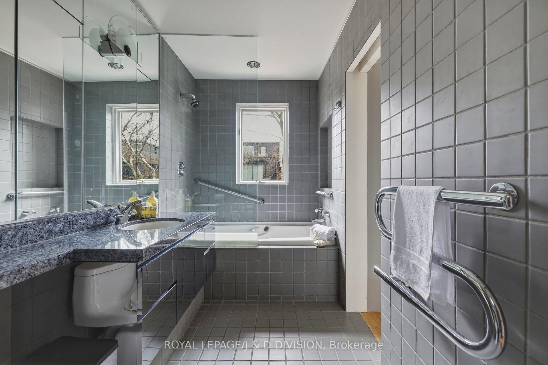 4 Pc. Family Bathroom