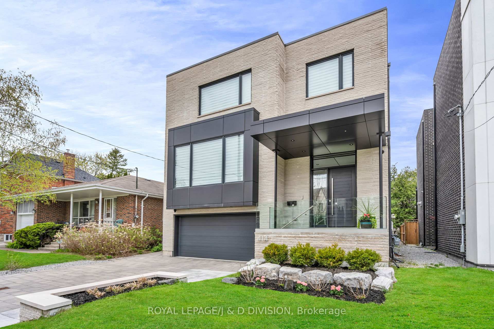 414 Glengarry Avenue, Toronto, ON, M5M 1E8