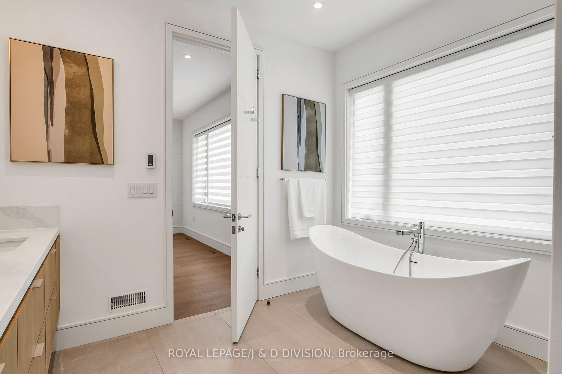 Primary Bedroom Ensuite 5 Piece Bathroom