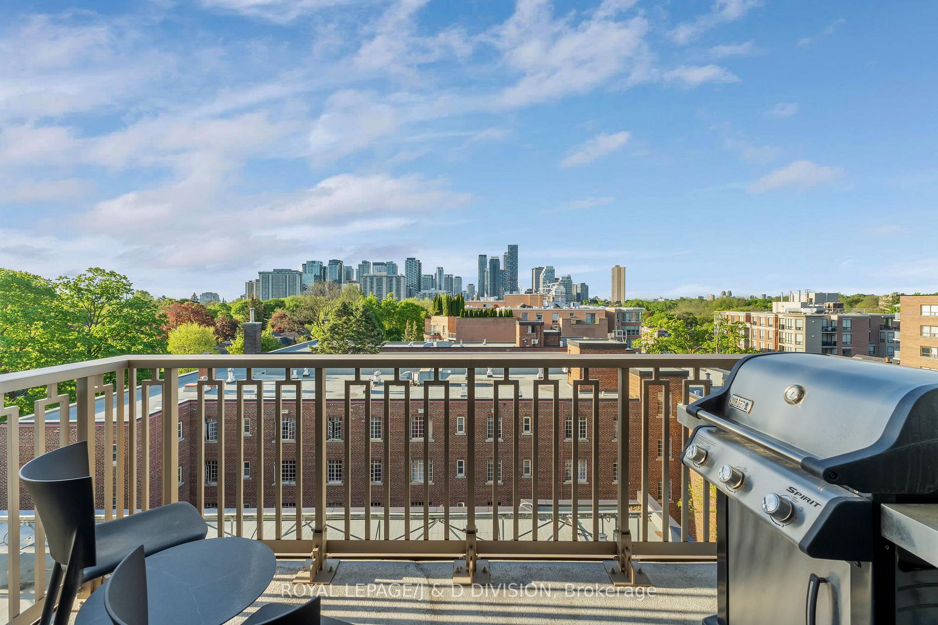 1 Strathgowan Avenue #710, Toronto, ON, M4N 0B3