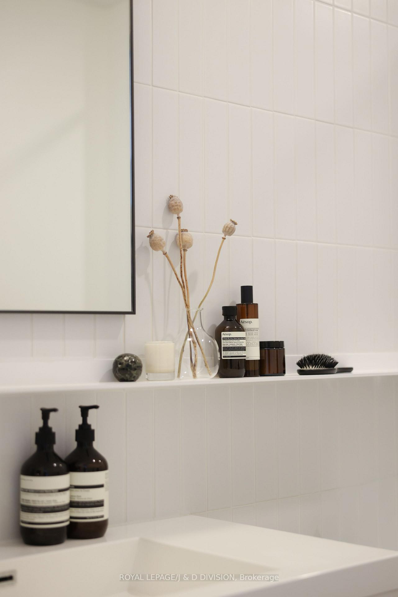 Bathroom ledge
