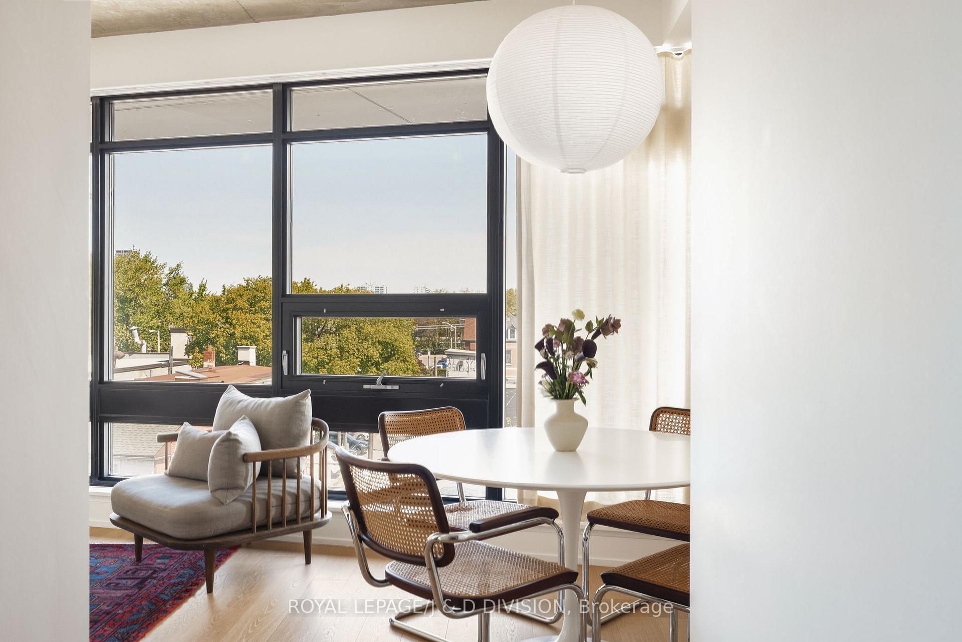 Floor to Ceiling windows