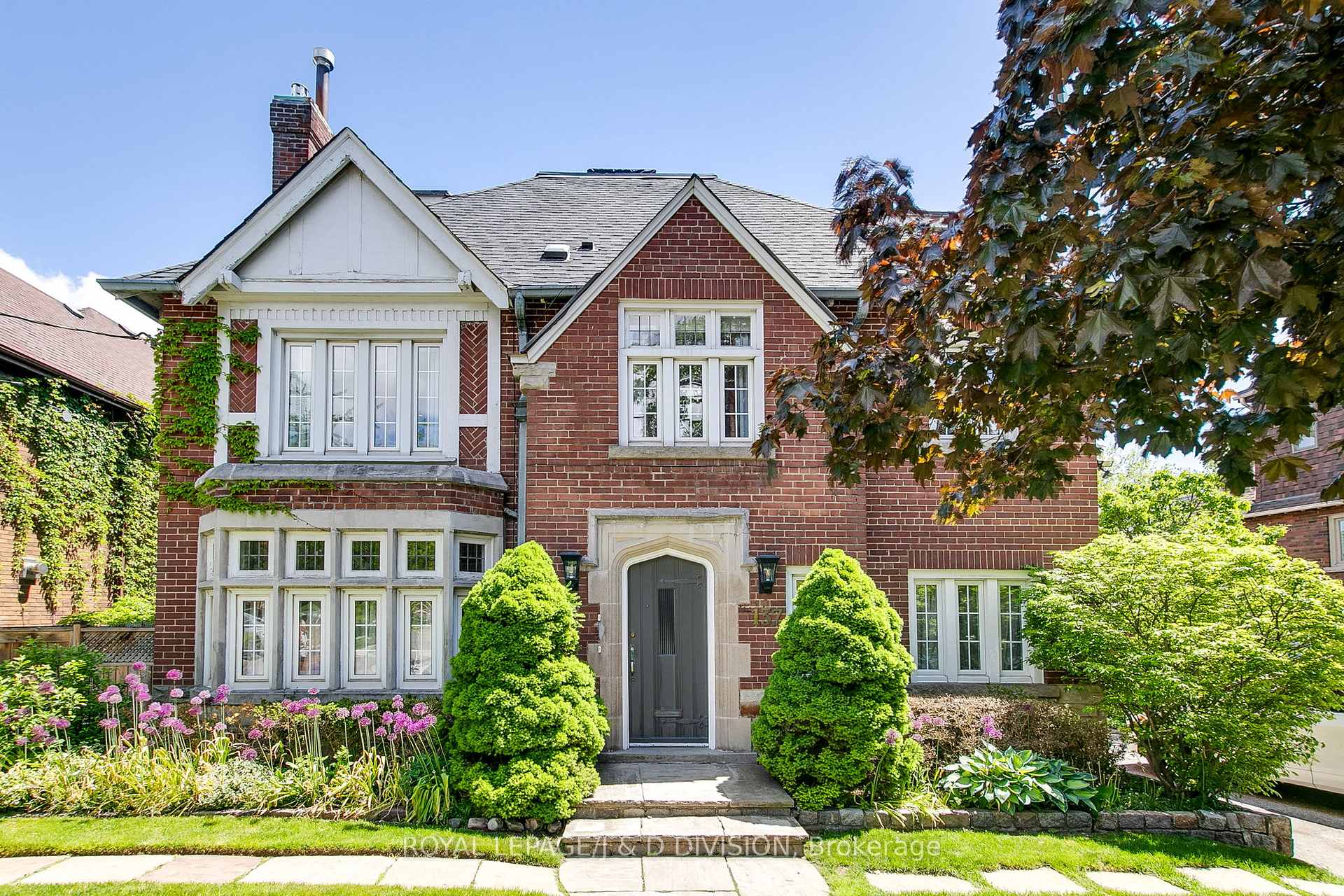 137 Highbourne Road, Toronto, ON, M5P 2J8