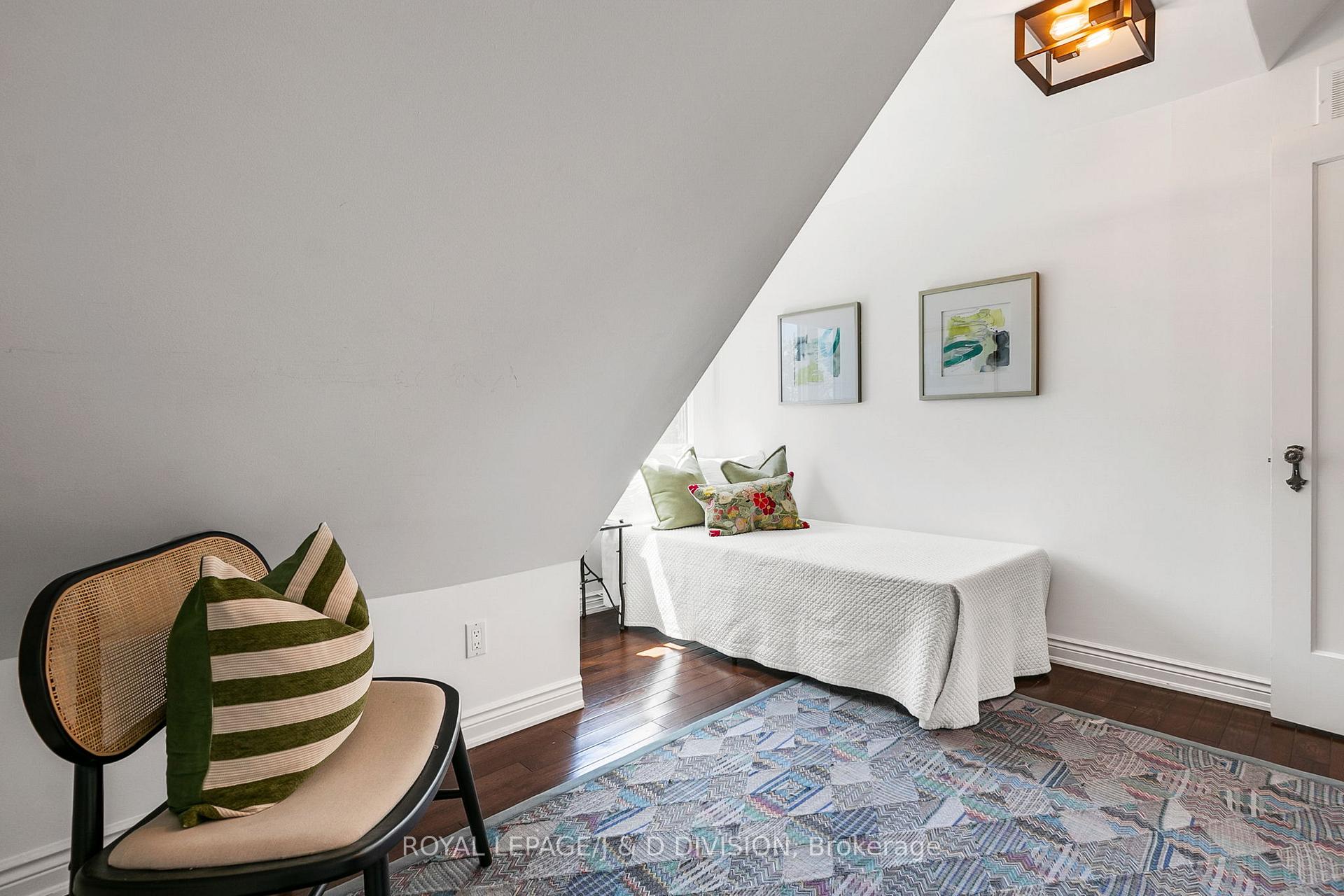 3rd Floor Bedroom2