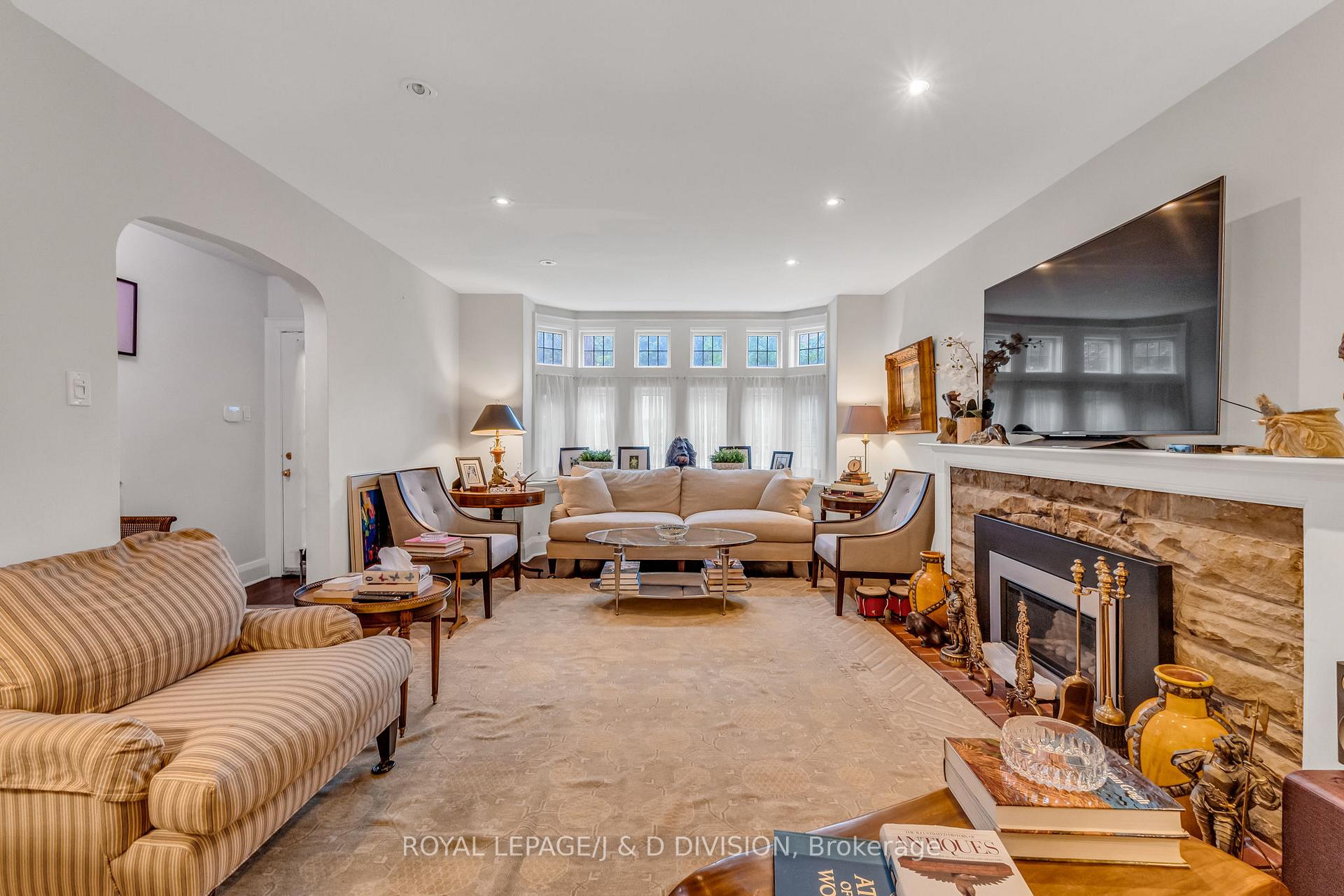 1st Floor Living Room