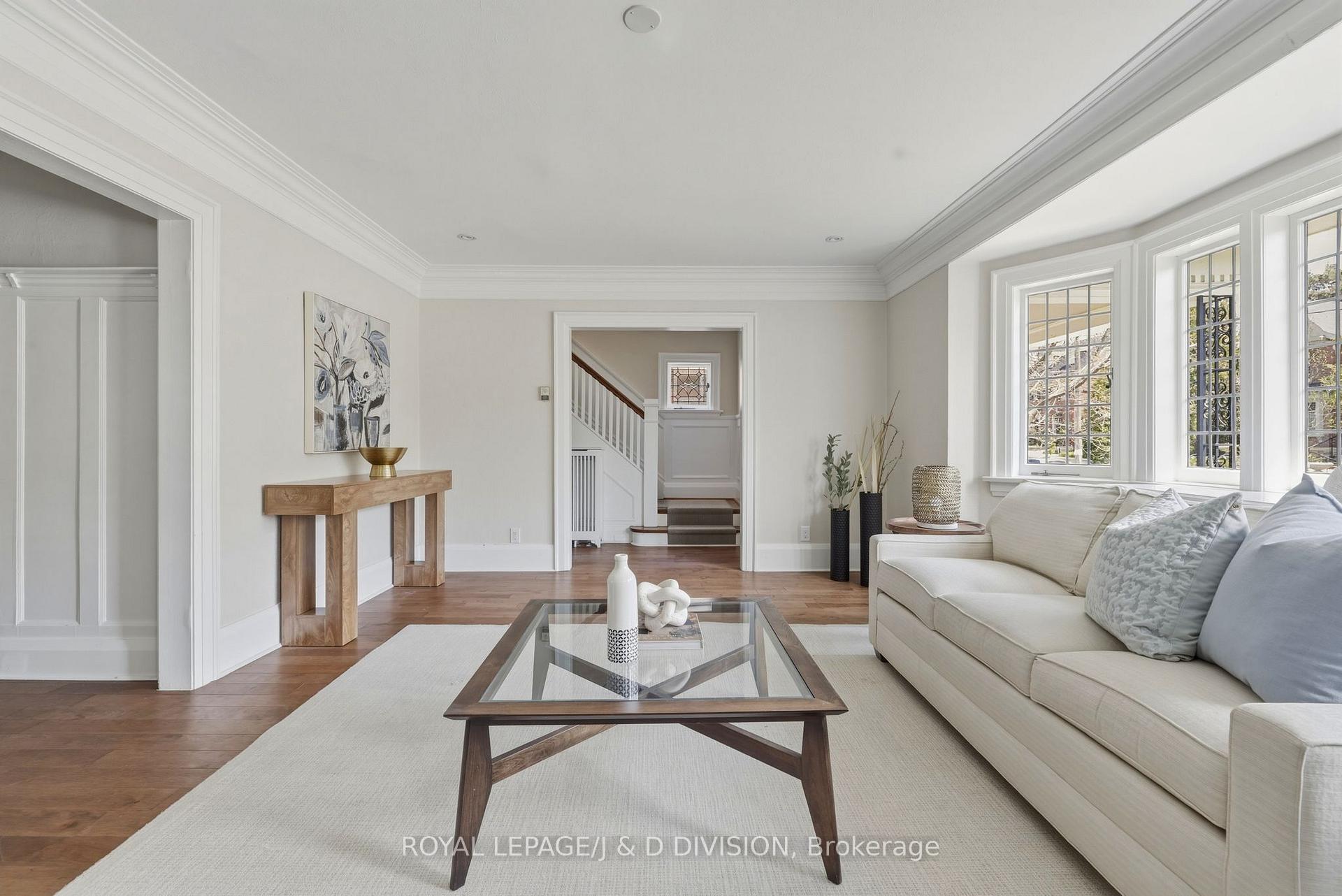 Entrance to Living Room from main hallway