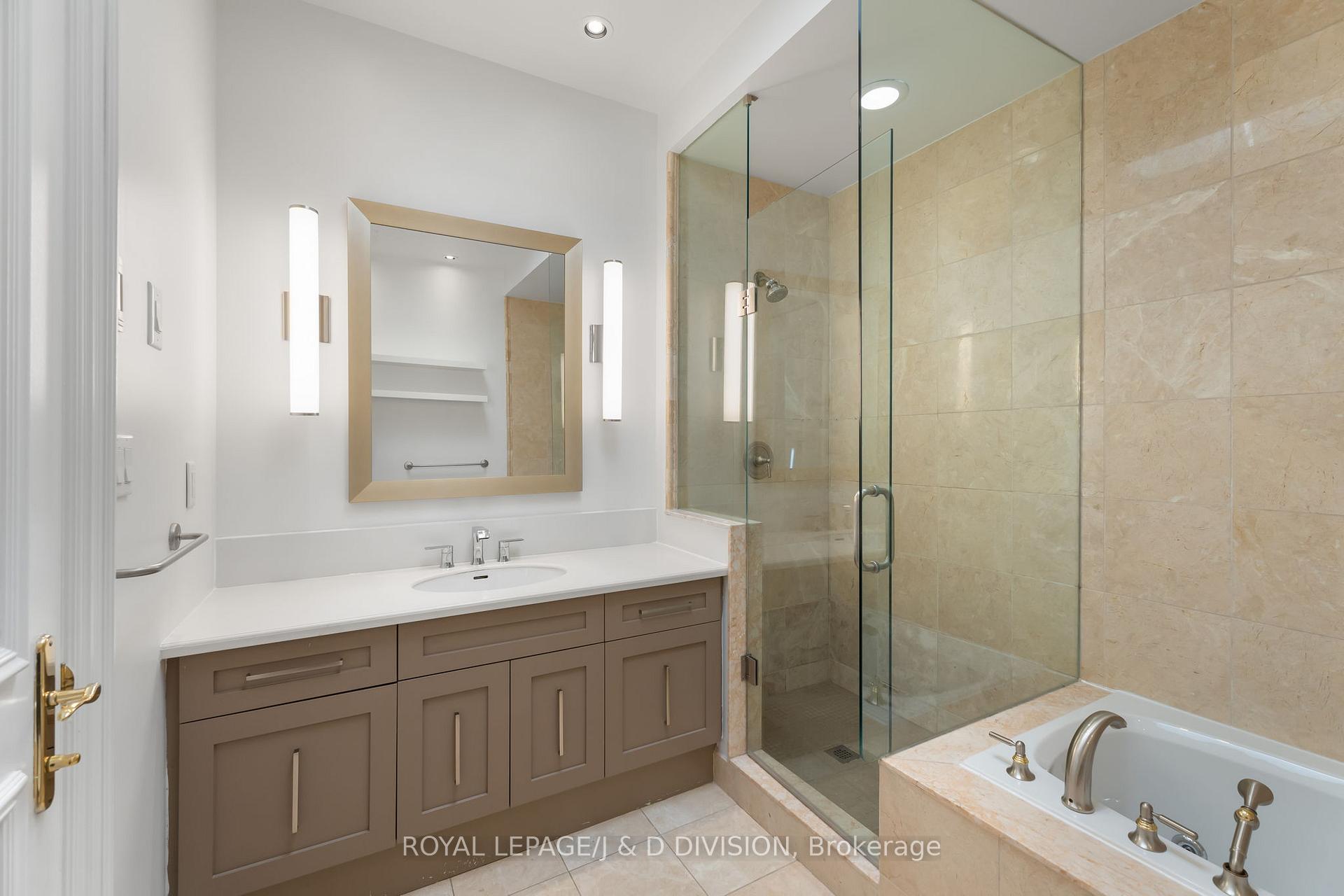 Level 3: 4 pc Bathroom