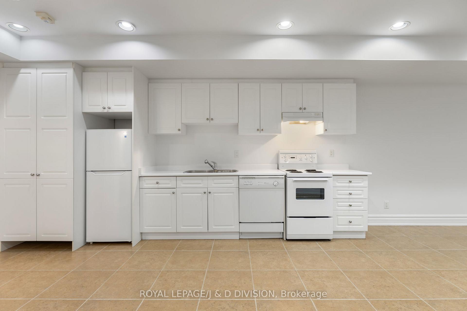 Lower Level: Tons of Kitchen Storage