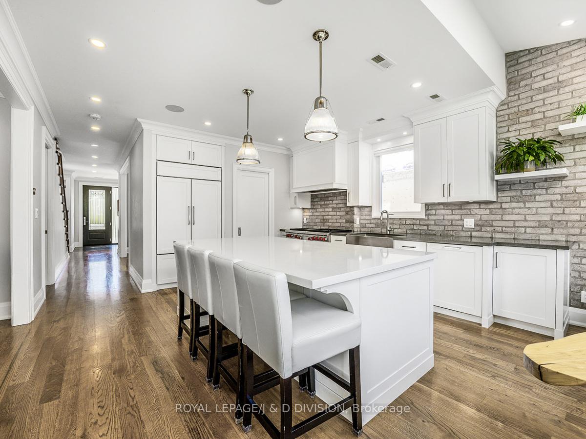 Beautiful Chef's Kitchen