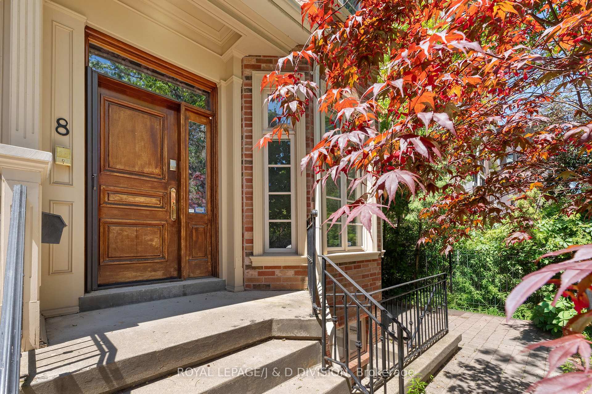 Private Entrance