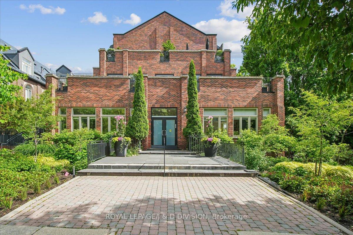 65 Sheldrake Boulevard #112, Toronto, ON, M4P 2B1