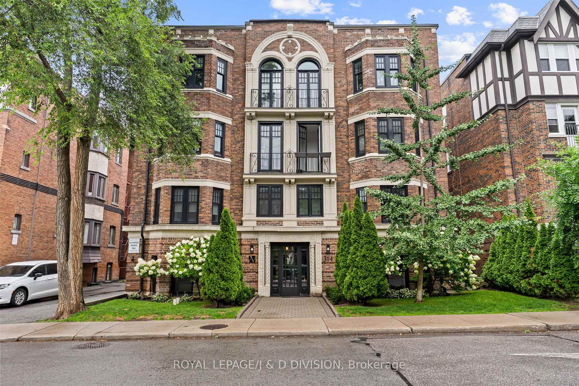314 Lonsdale Ave