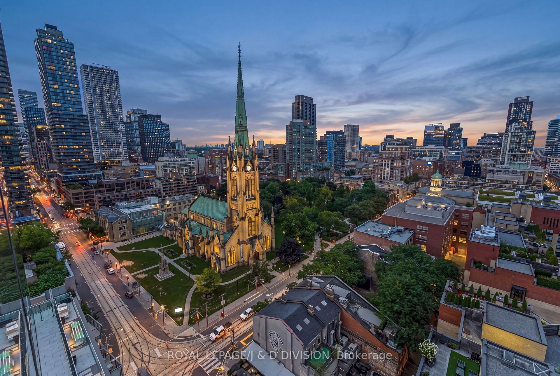 60 Colborne Street #1702, Toronto, ON, M5E 0B7