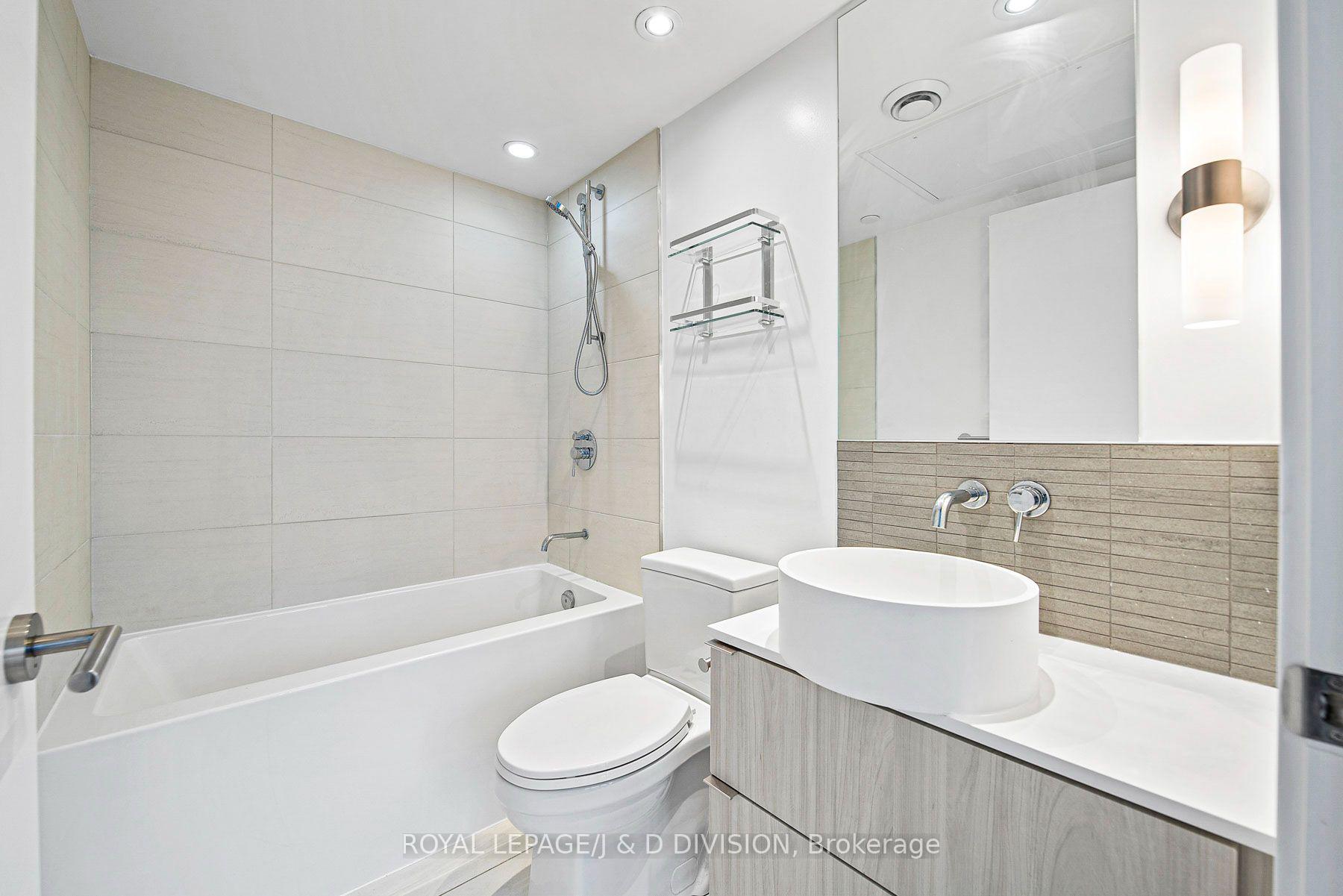4 Pc Ensuite