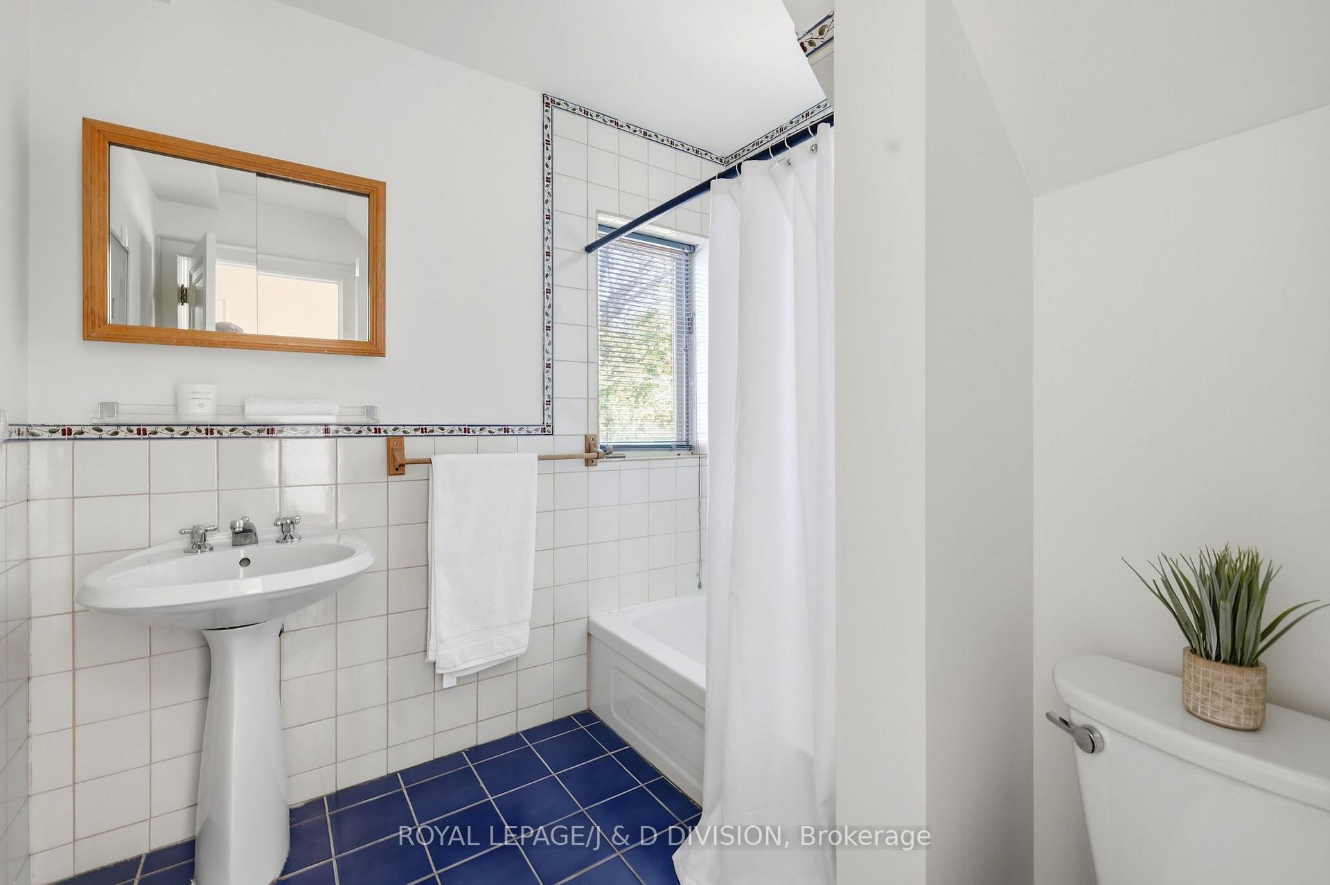 Family Bathroom on Second Floor