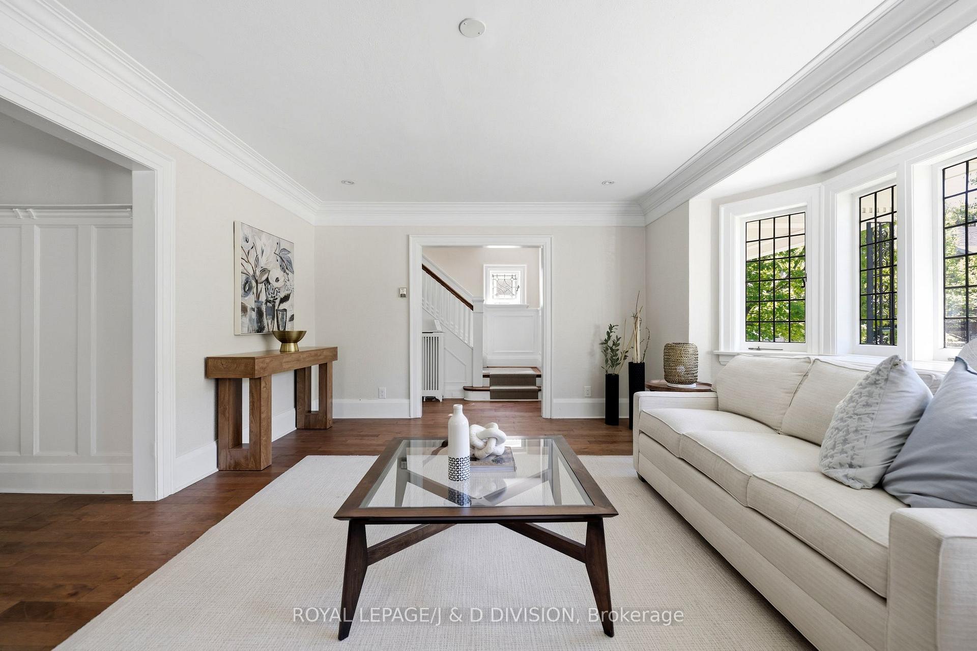 Crown Moulding in Living Room