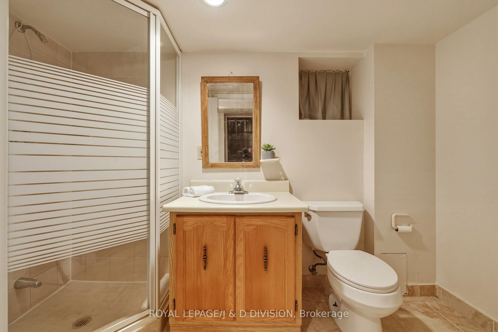 Lower Level: 3 pc Bathroom
