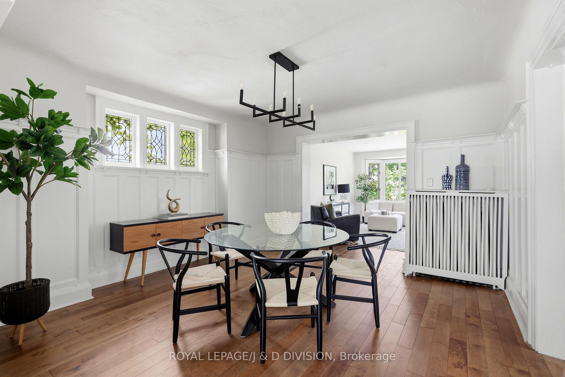 Walk-through to Family Room