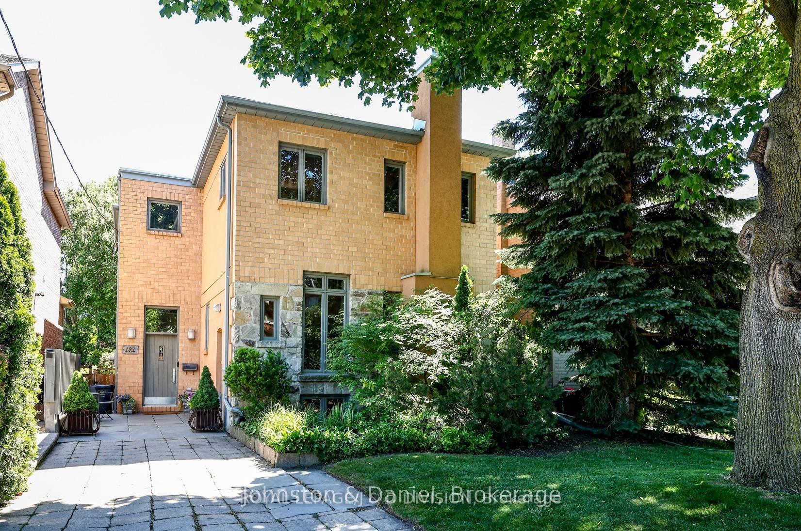 181 Rumsey Road, Toronto, ON, M4G 1P4