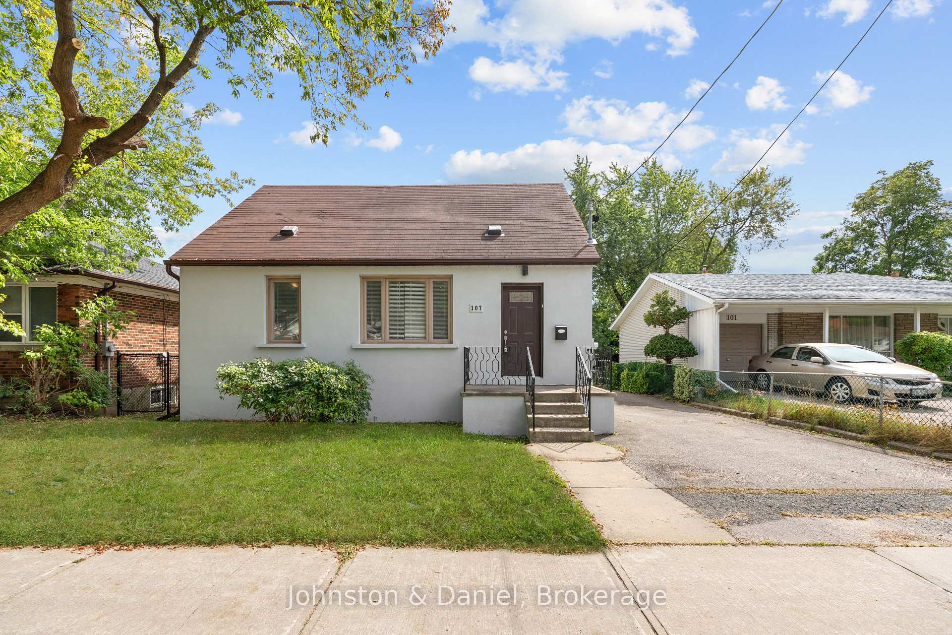 107 Finch Avenue E, Toronto, ON, M2N 4R4