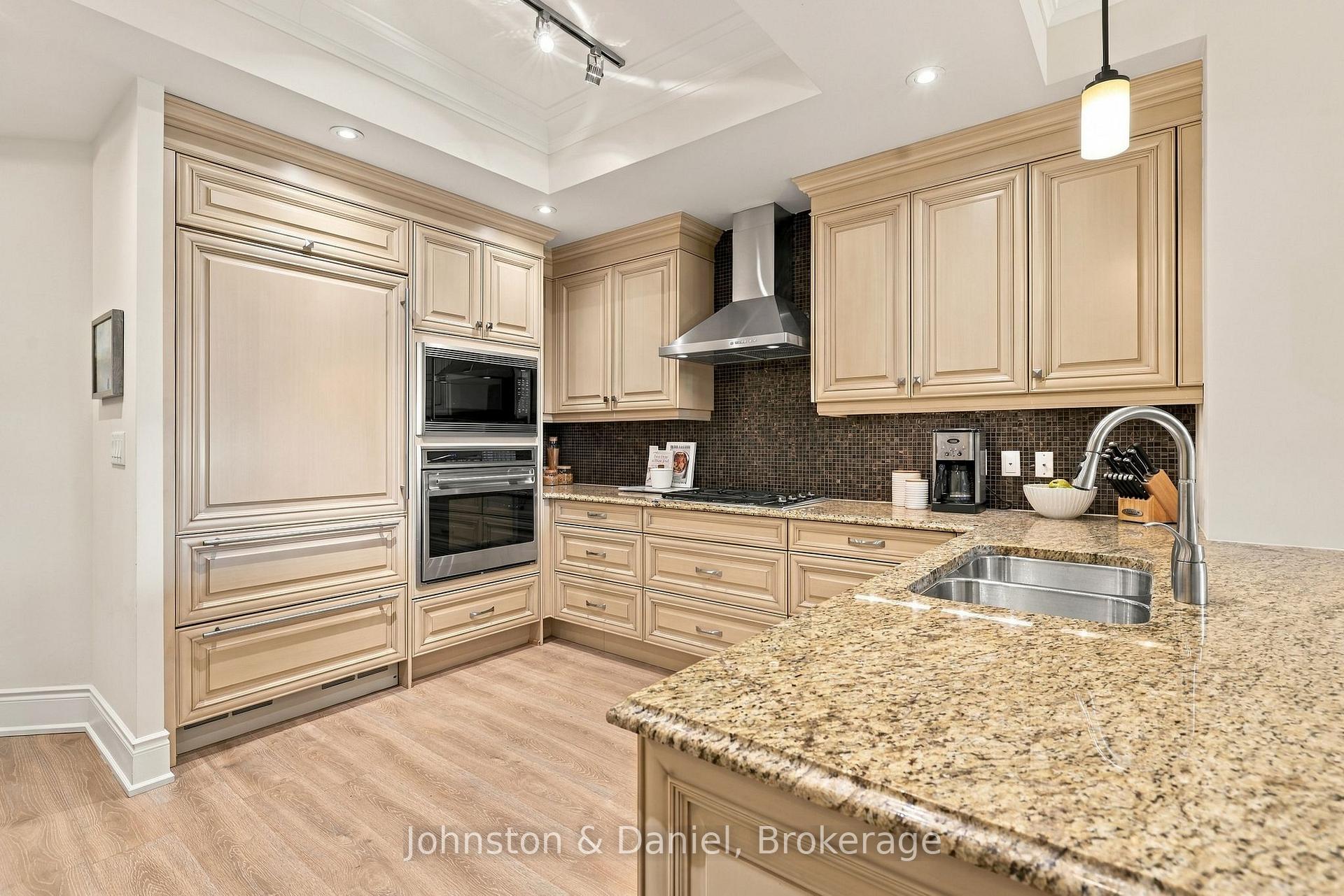 Granite Countertops, SS Appliances