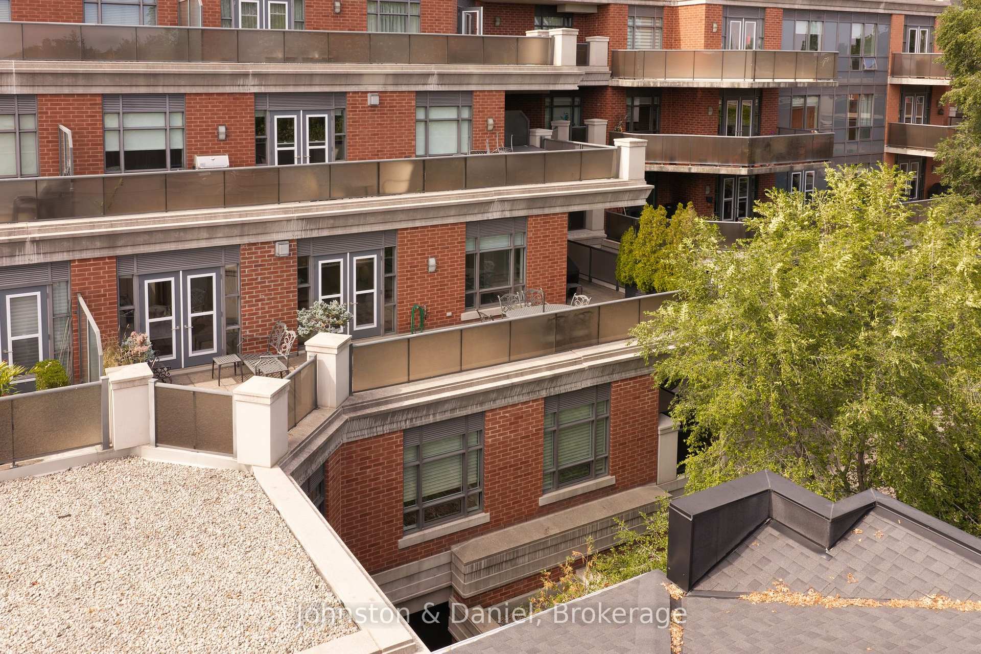 650 Sq Ft Terrace