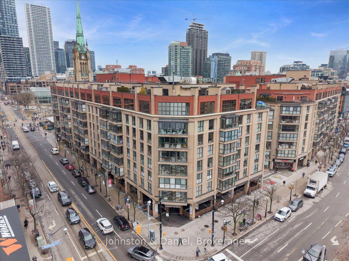 35 Church Street #212, Toronto, ON, M5E 1T3