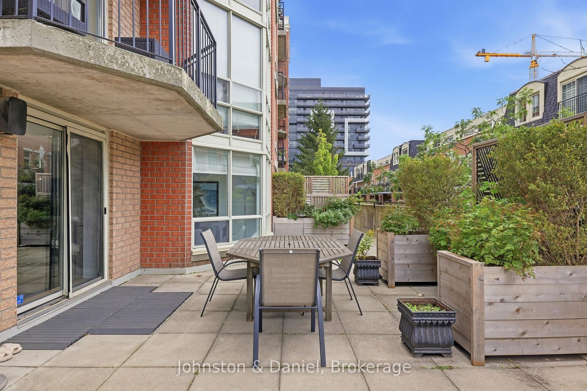 Open terrace with no terrace above for clear views
