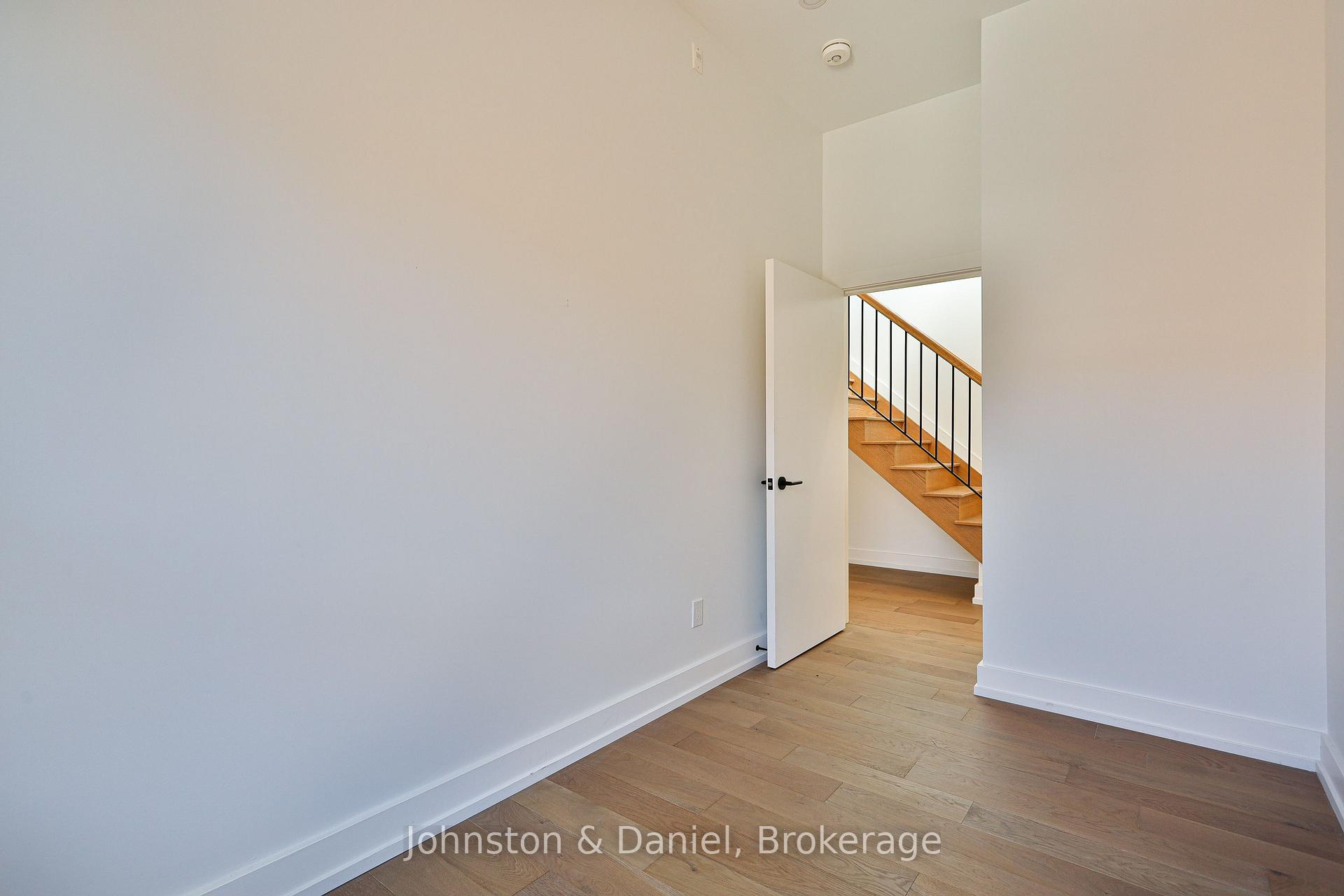 Bedroom 3 Entrance