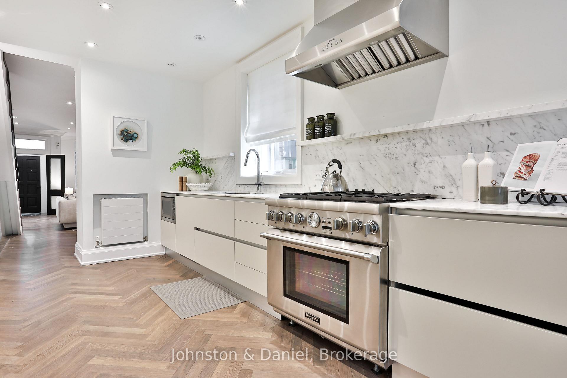Multiple workspaces with window & Euro rads