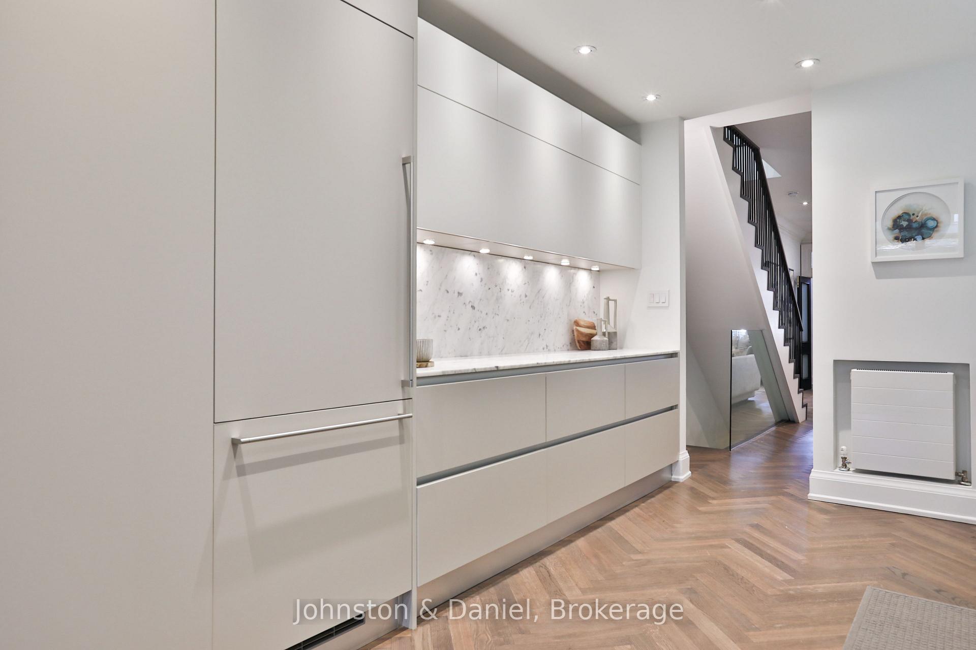 Integrated fridge & large pantry
