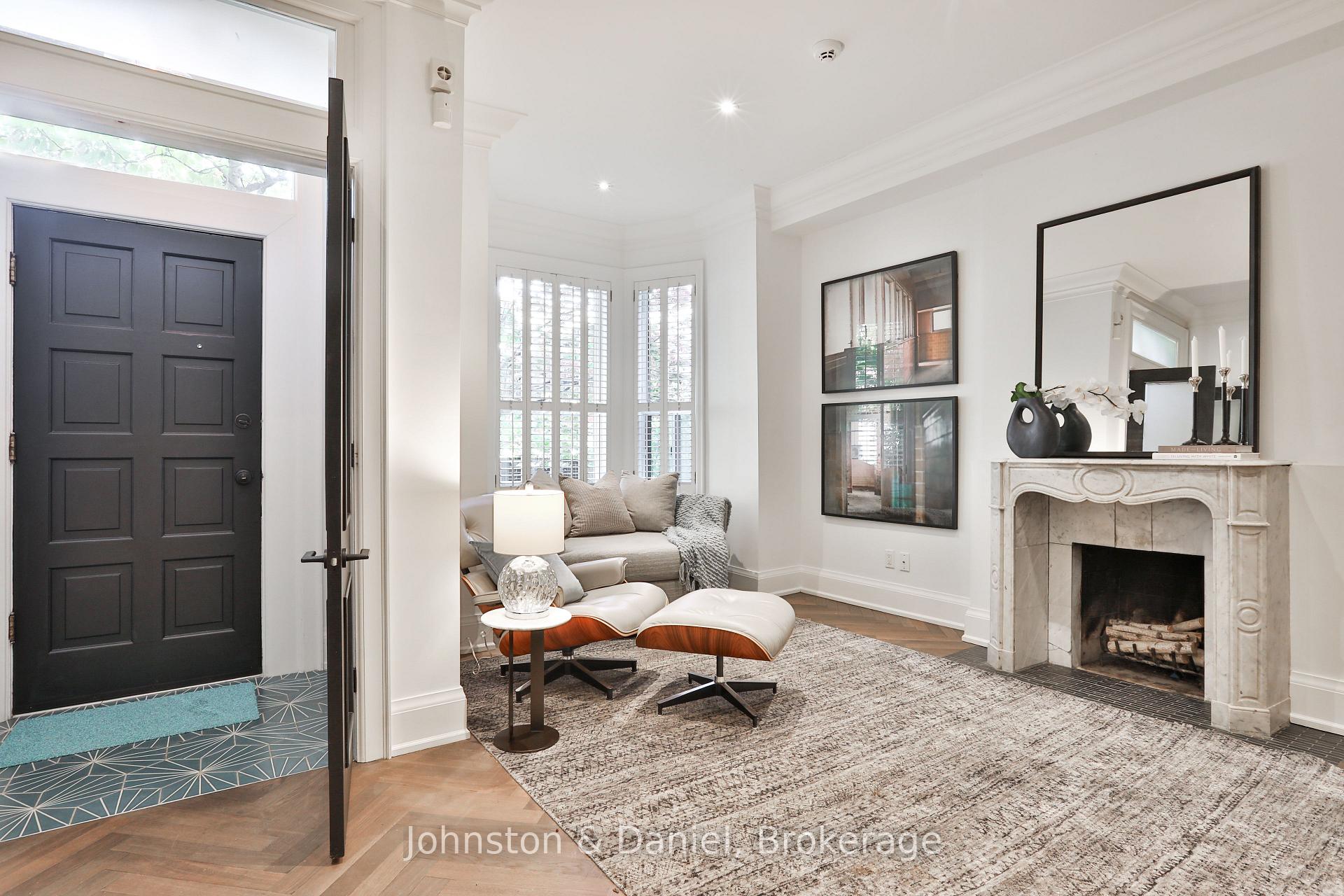 Bay window sitting area with fireplace